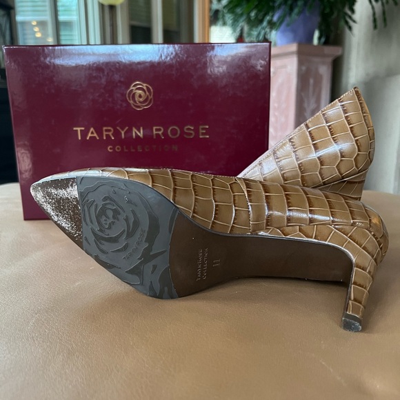 Taryn Rose pumps, size 11. - Picture 4 of 4